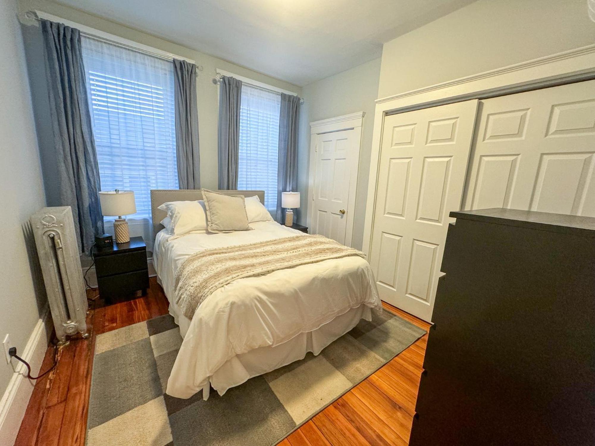 Huge,3 Bed,2Bath,Public Transport,Boston,Sleeps 9 Apartman Brookline Kültér fotó