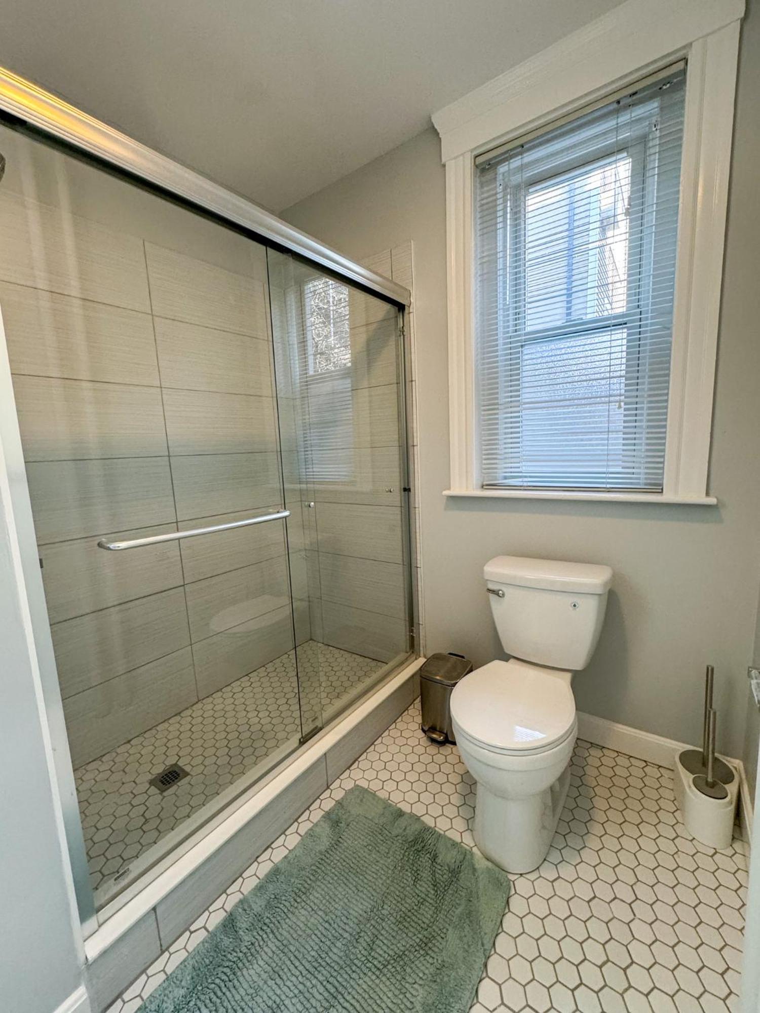 Huge,3 Bed,2Bath,Public Transport,Boston,Sleeps 9 Apartman Brookline Kültér fotó