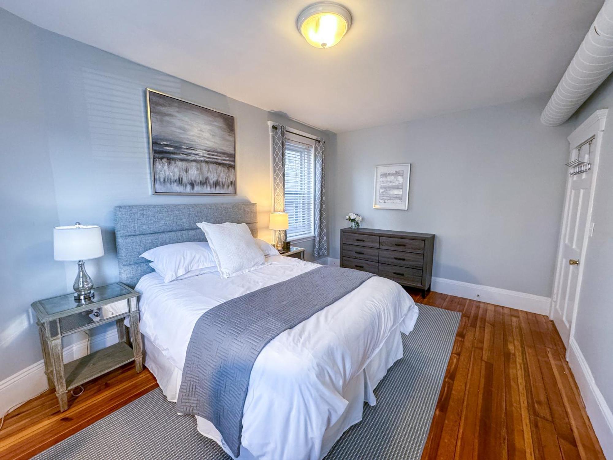 Huge,3 Bed,2Bath,Public Transport,Boston,Sleeps 9 Apartman Brookline Kültér fotó
